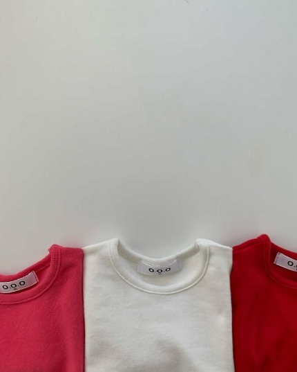 O.O.O ベーシックTシャツ