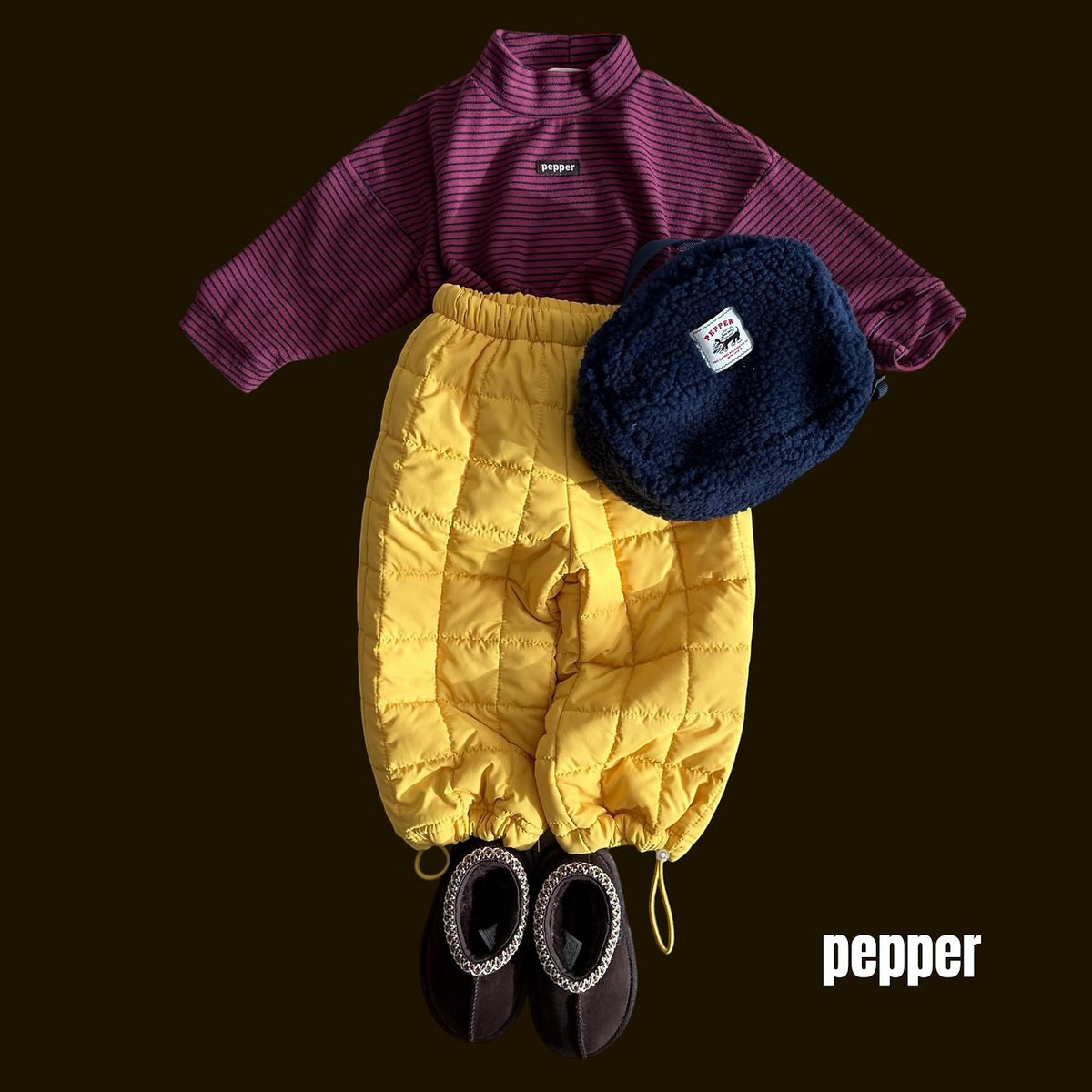 PEPPER ミツバチボーダータートルネック
