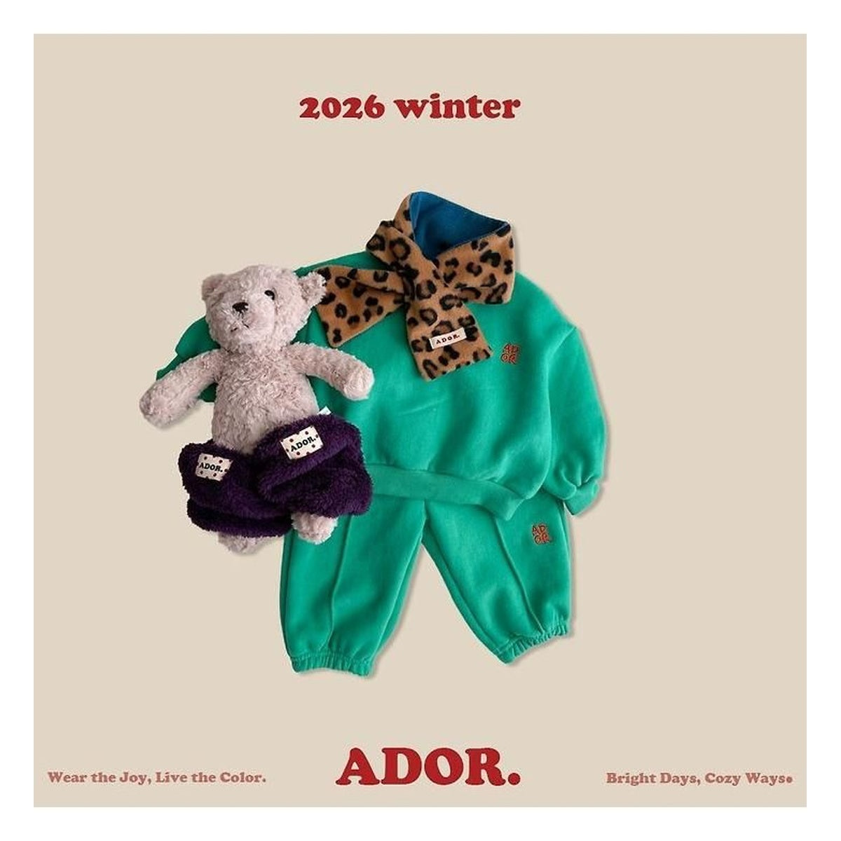 ADOR. エンブレムスウェット