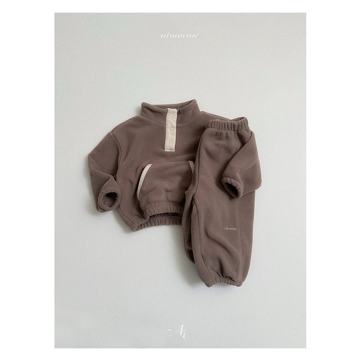 atomeme ソフトコーデュロイパンツ