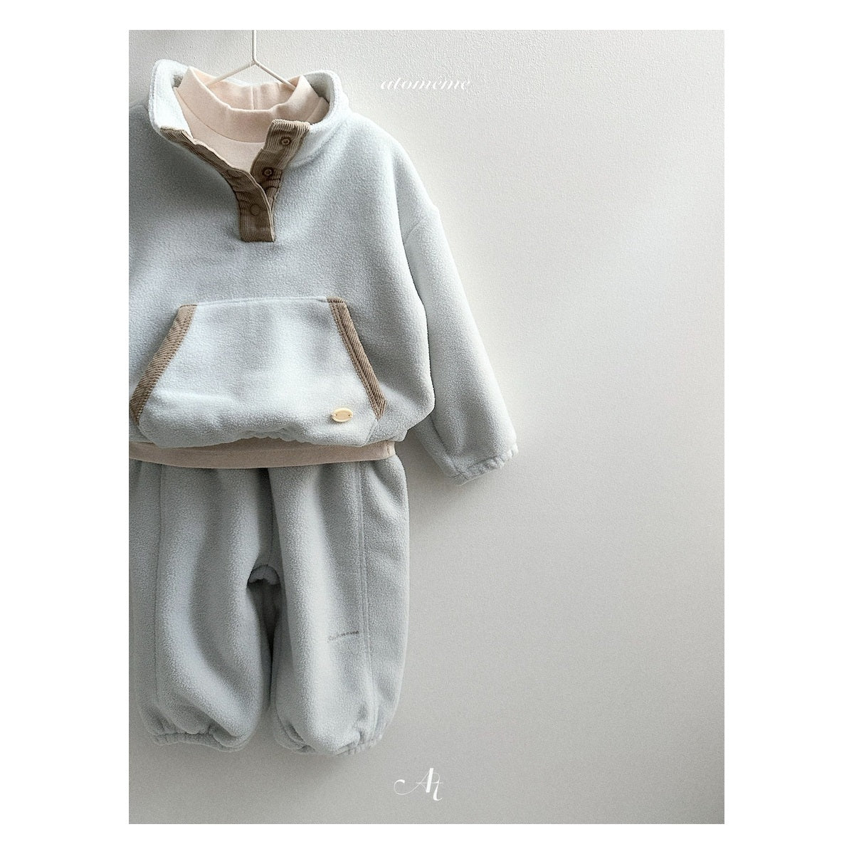 atomeme ソフトコーデュロイパンツ