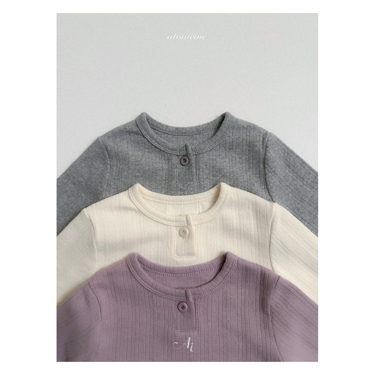 atomeme ルネアイレットTシャツ