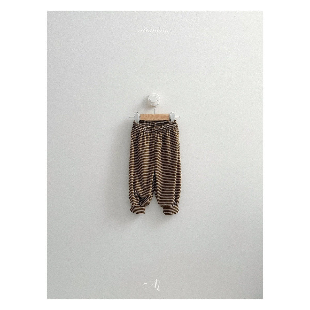 atomeme キャラメルパンツ