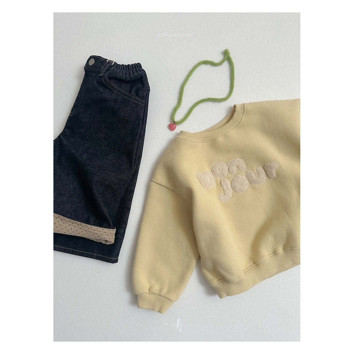 atomeme ノーフェードロールアップデニムパンツ