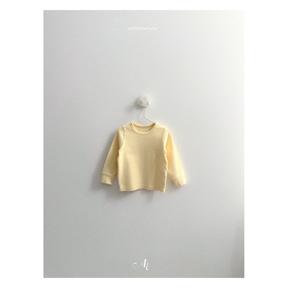 atomeme クリームTシャツ