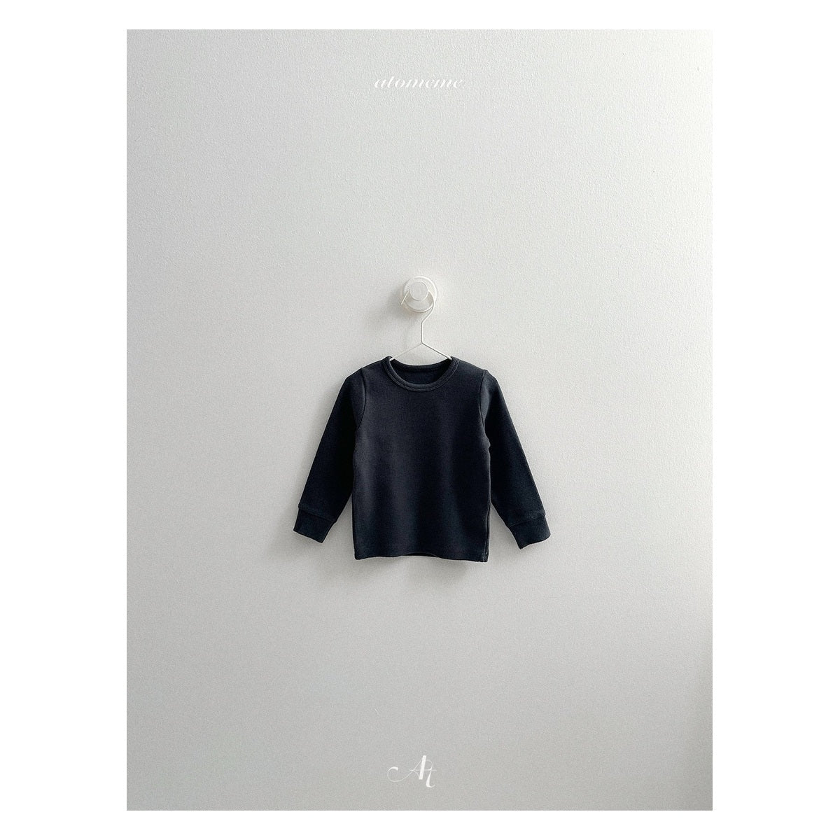 atomeme クリームTシャツ