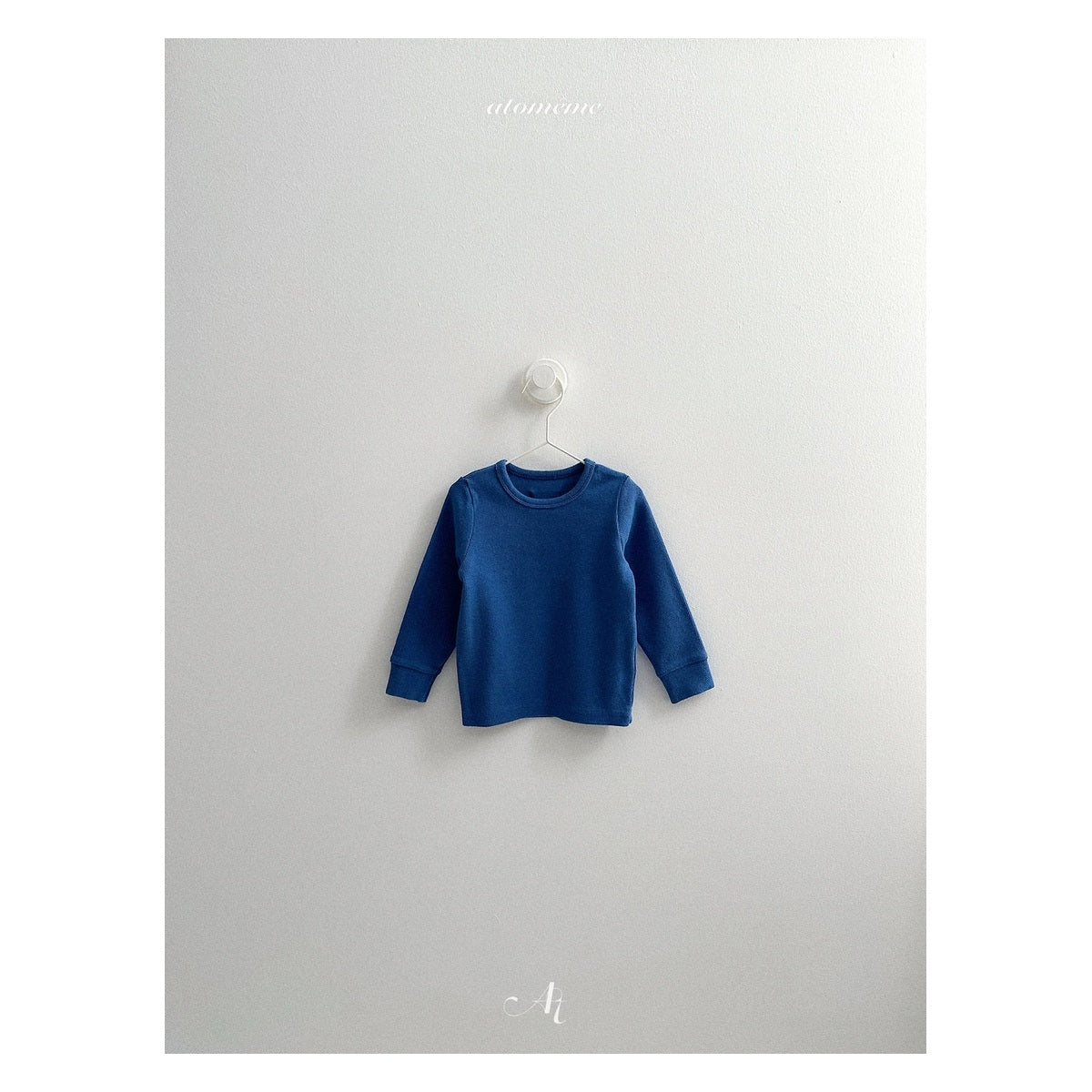 atomeme クリームTシャツ