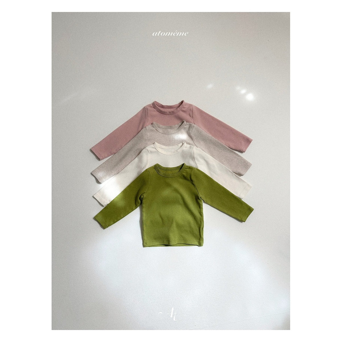 atomeme Tシャツ