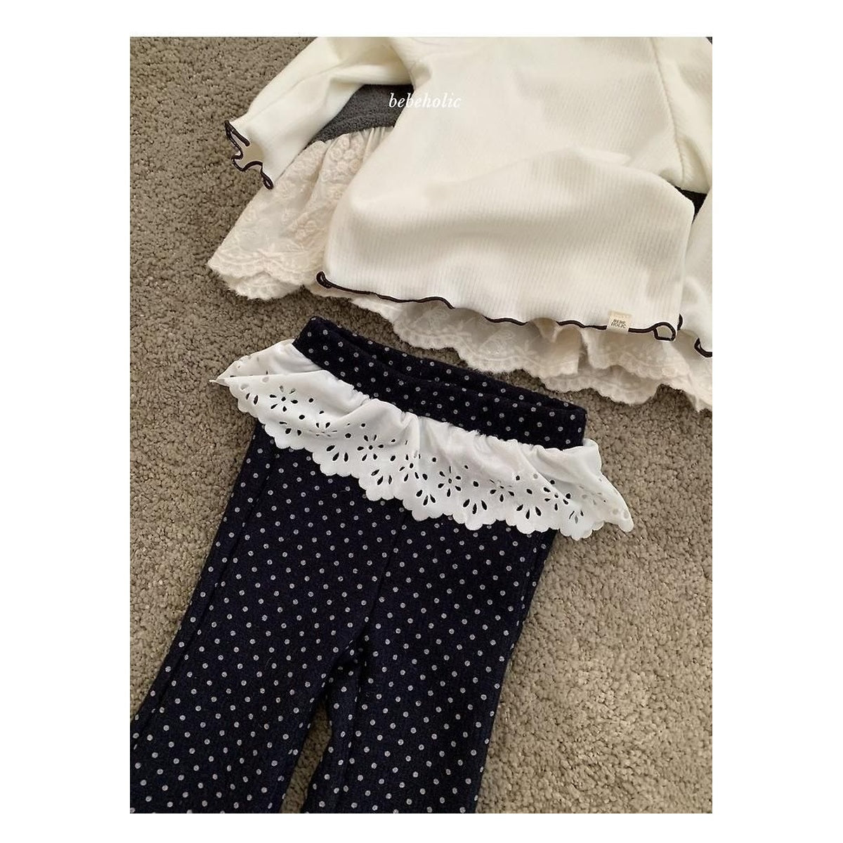 bebeholic バイジュブーツカットパンツ