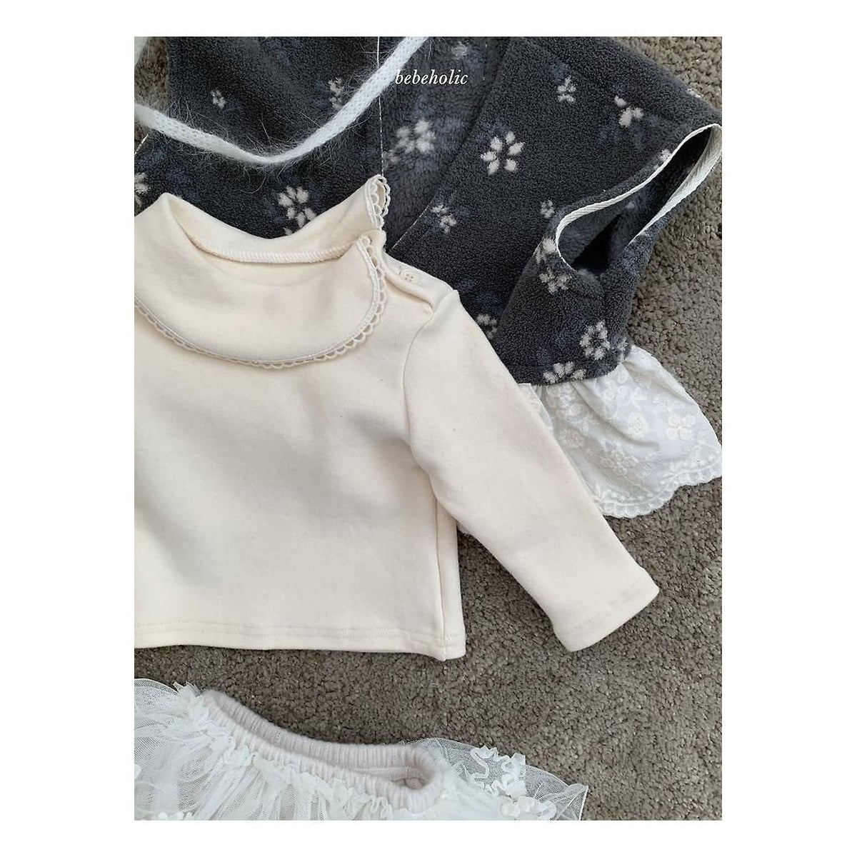 bebeholic クイリングタートルネックTシャツ