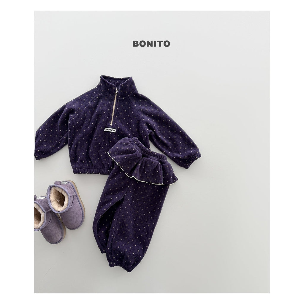Bonito ドットフリルハーフジップセットアップ