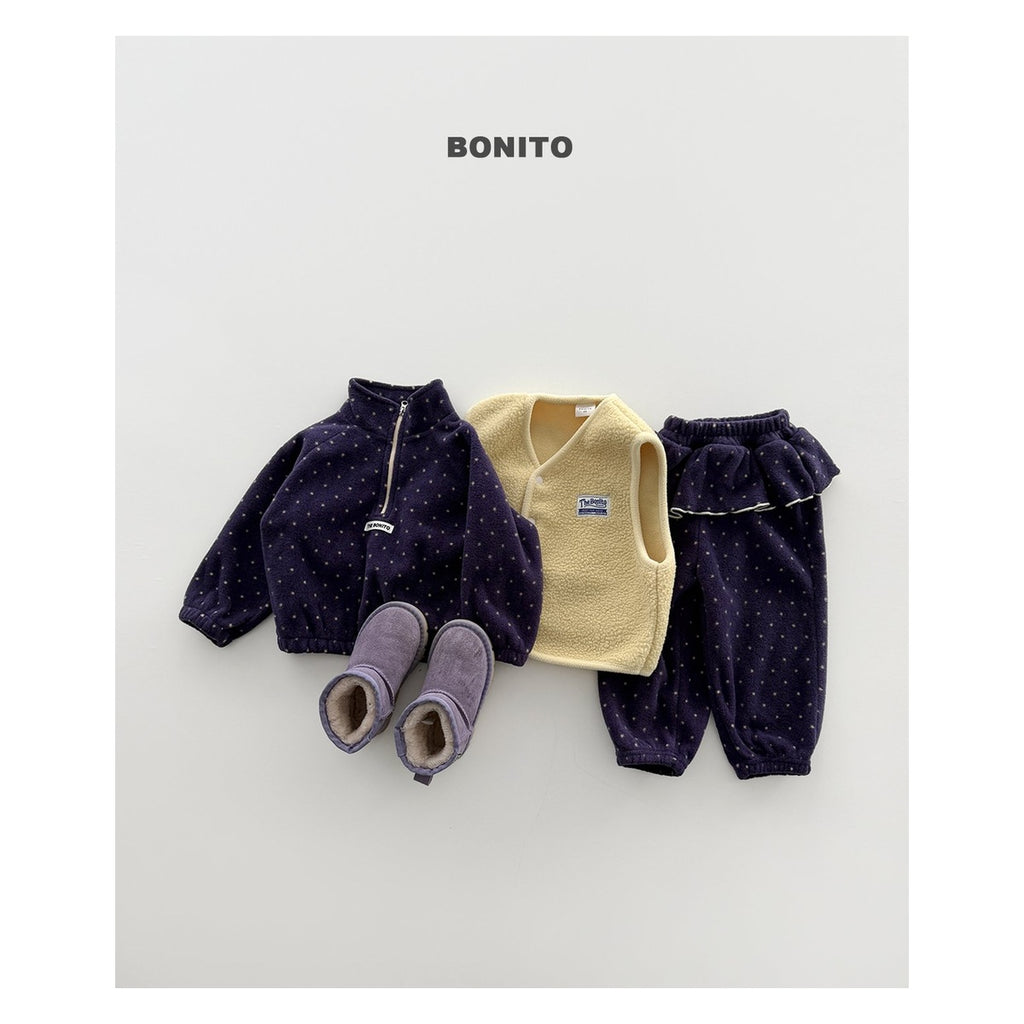 Bonito ドットフリルハーフジップセットアップ