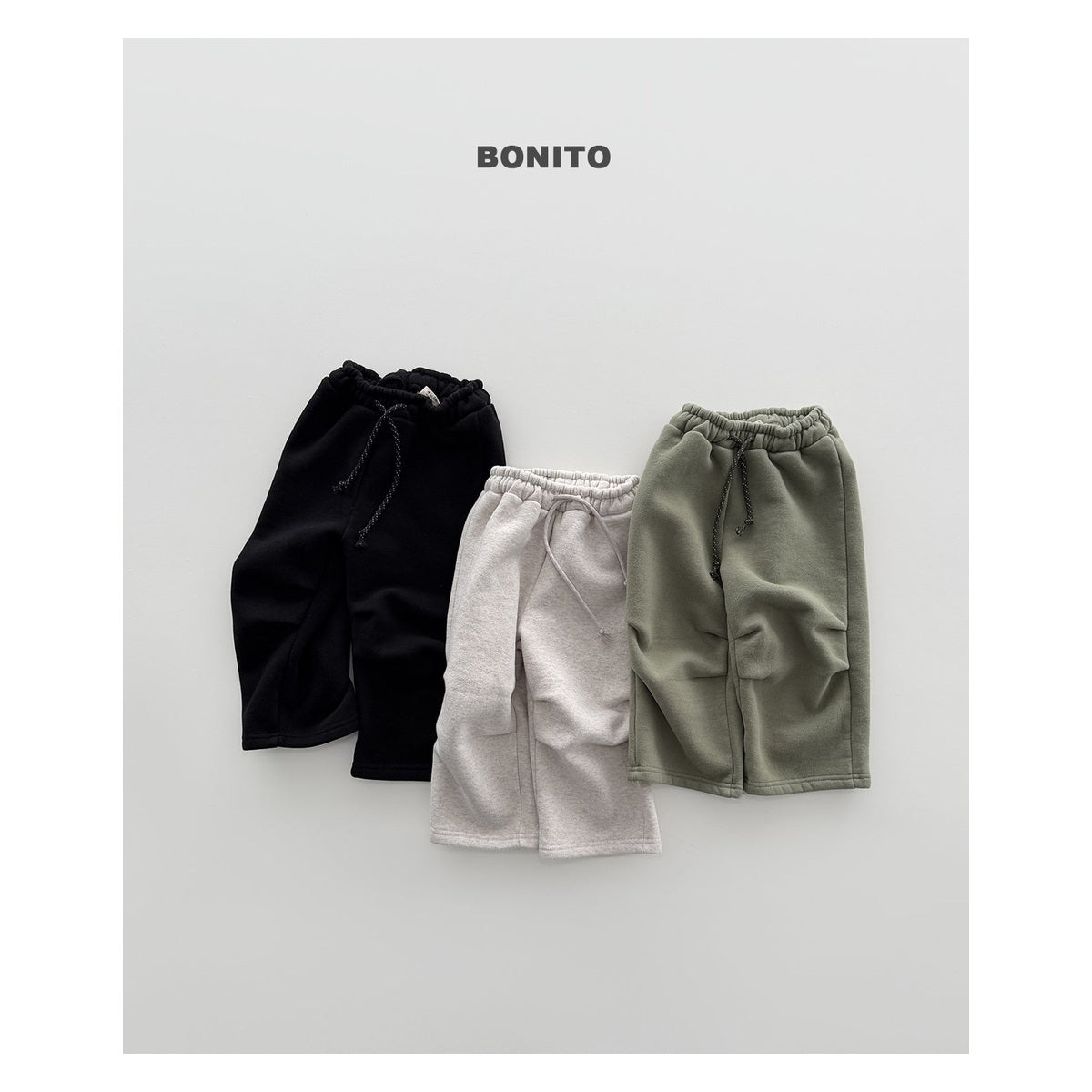 Bonito 膝ピンタックストレートパンツ