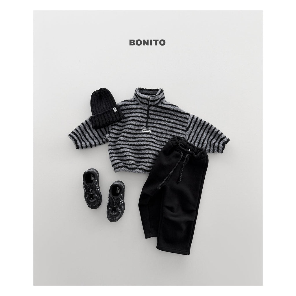 Bonito 膝ピンタックストレートパンツ