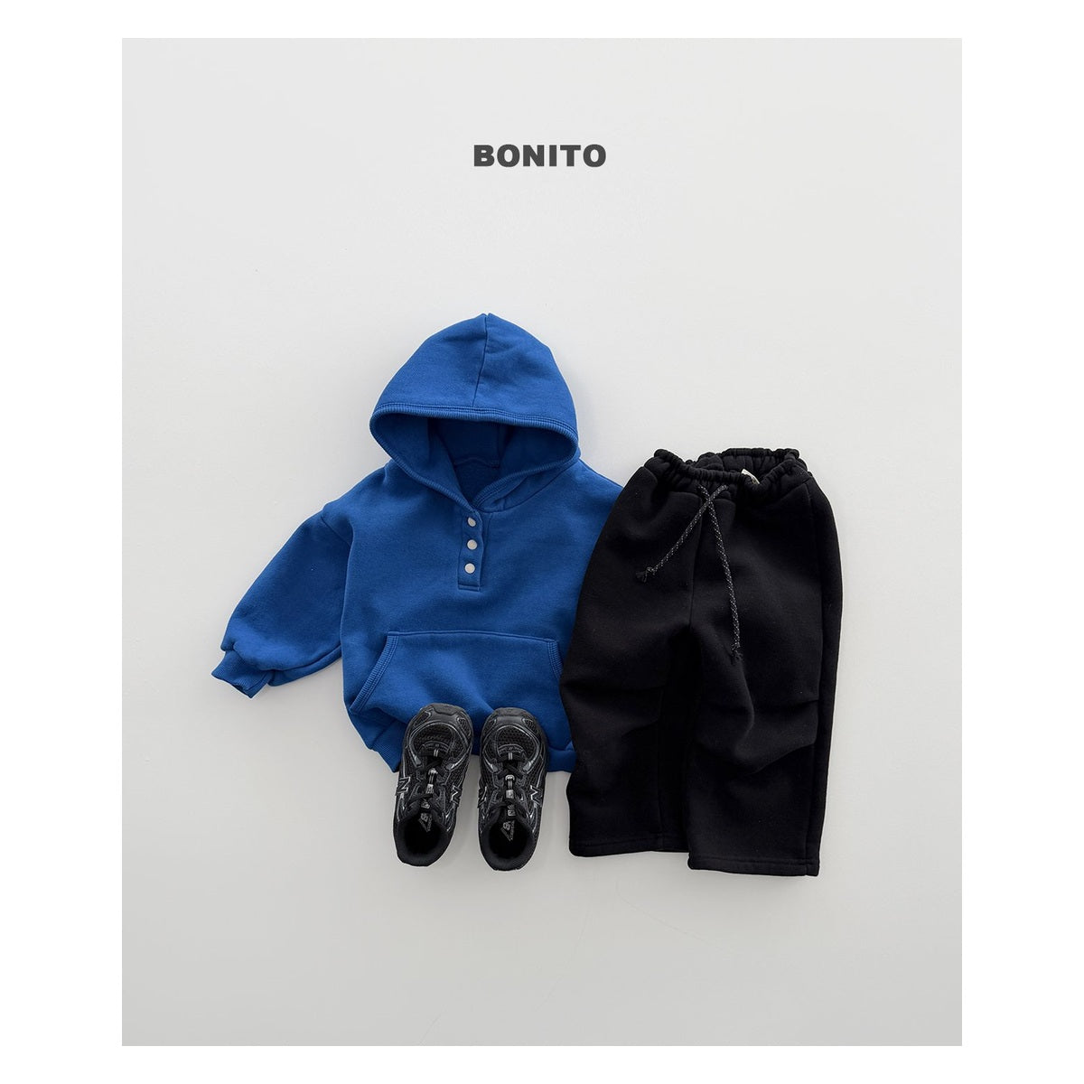 Bonito 膝ピンタックストレートパンツ
