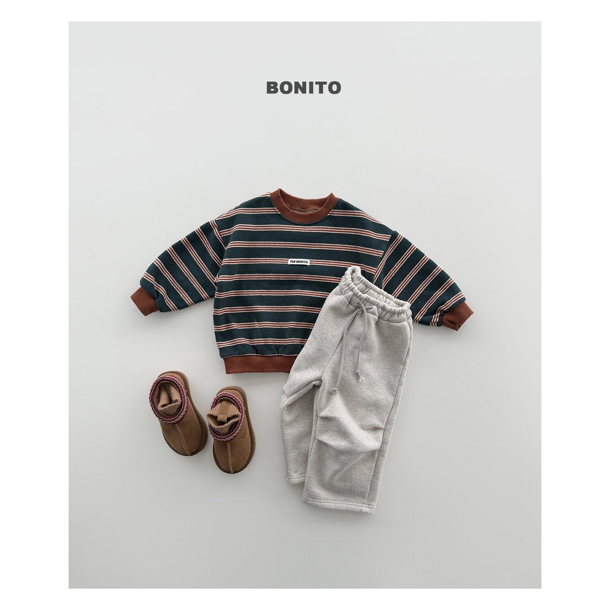 Bonito 膝ピンタックストレートパンツ