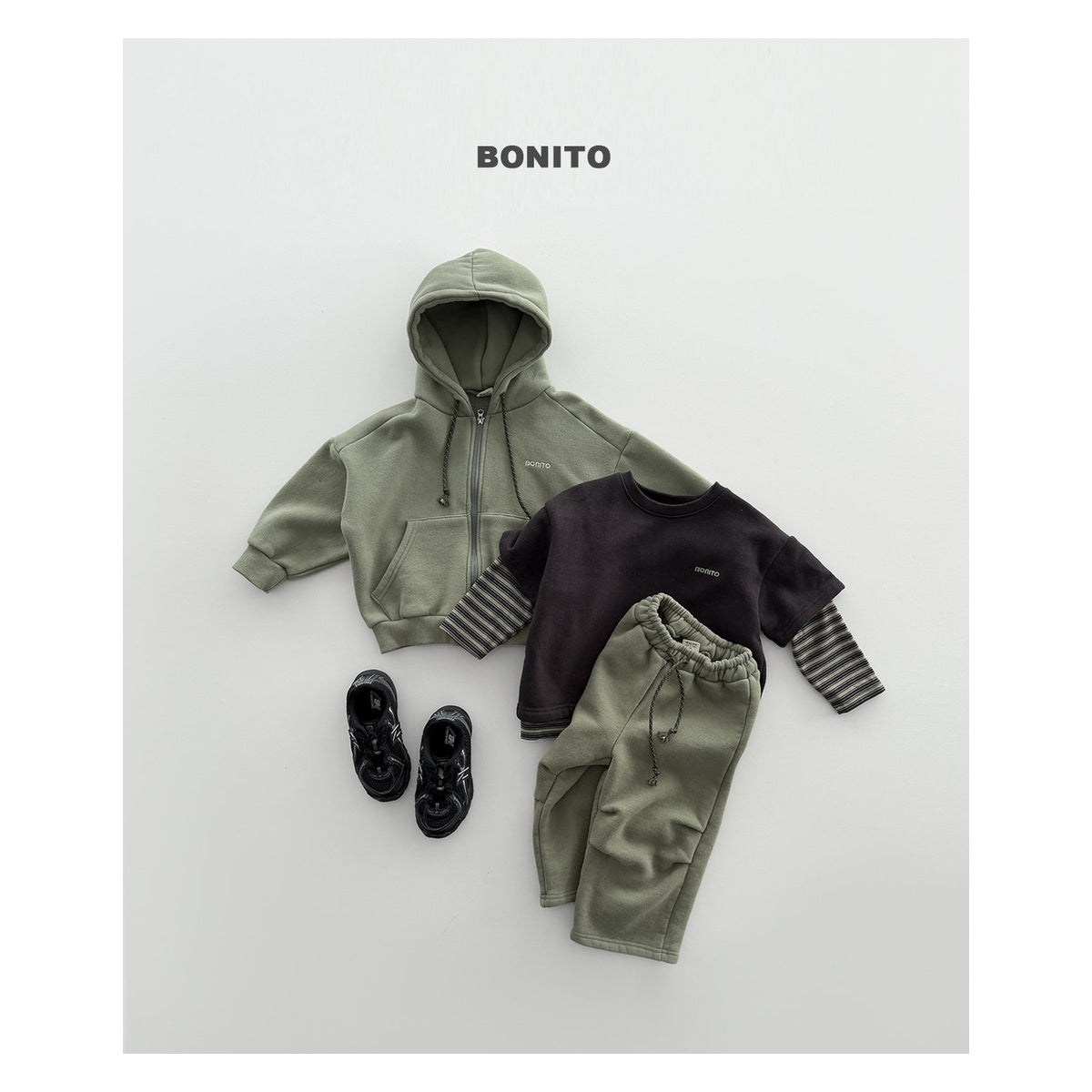 Bonito フード付きジップアップパーカー