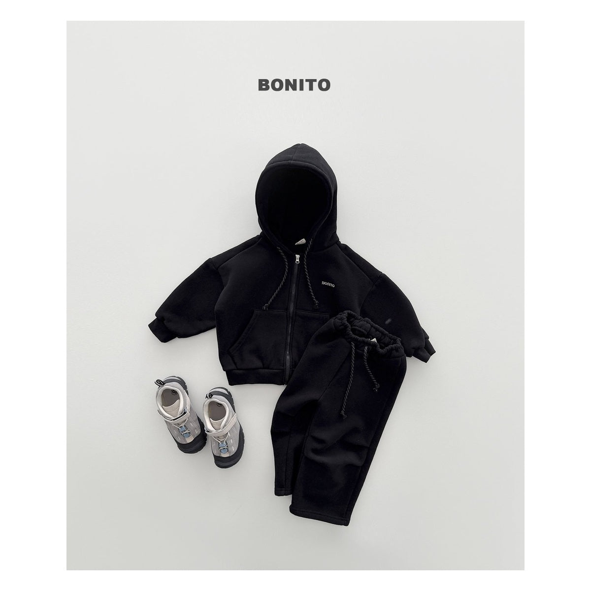 Bonito フード付きジップアップパーカー