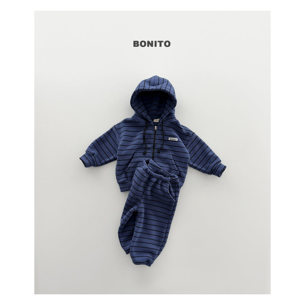 Bonito ストレッチフードジップアップセットアップ