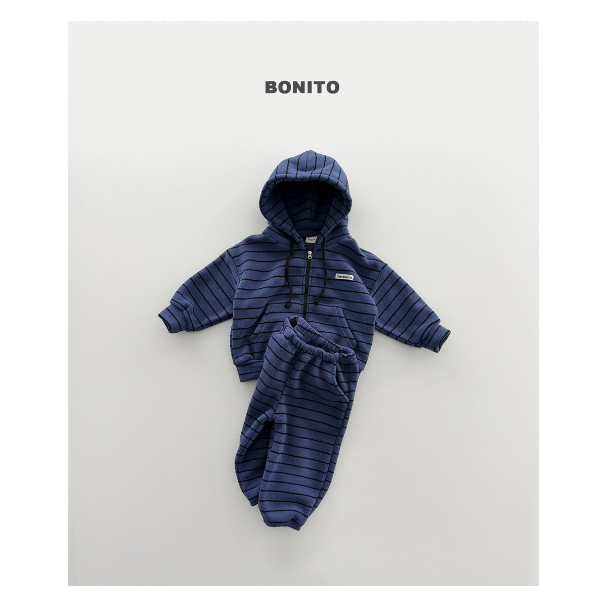 Bonito ストレッチフードジップアップセットアップ