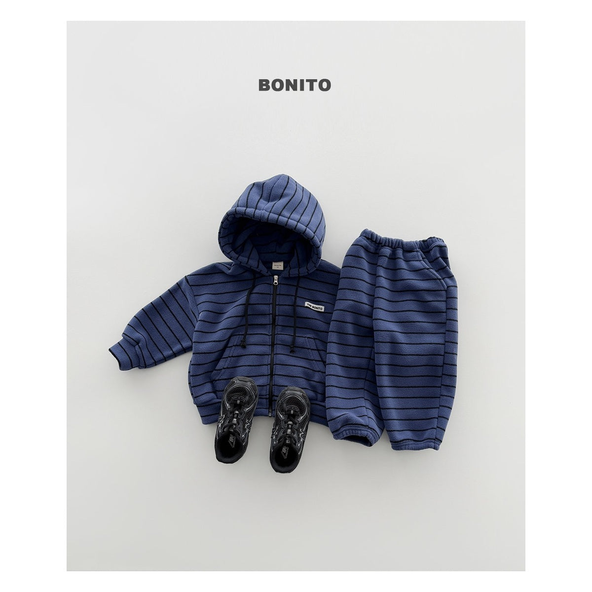 Bonito ストレッチフードジップアップセットアップ