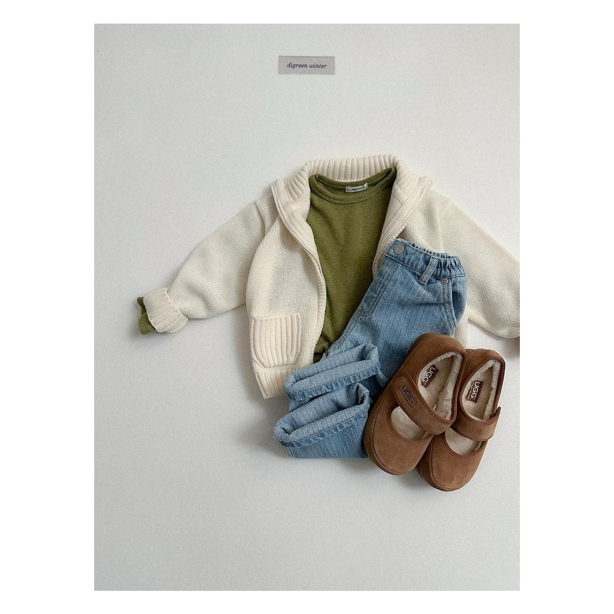 digreen レターリングティーシャツ