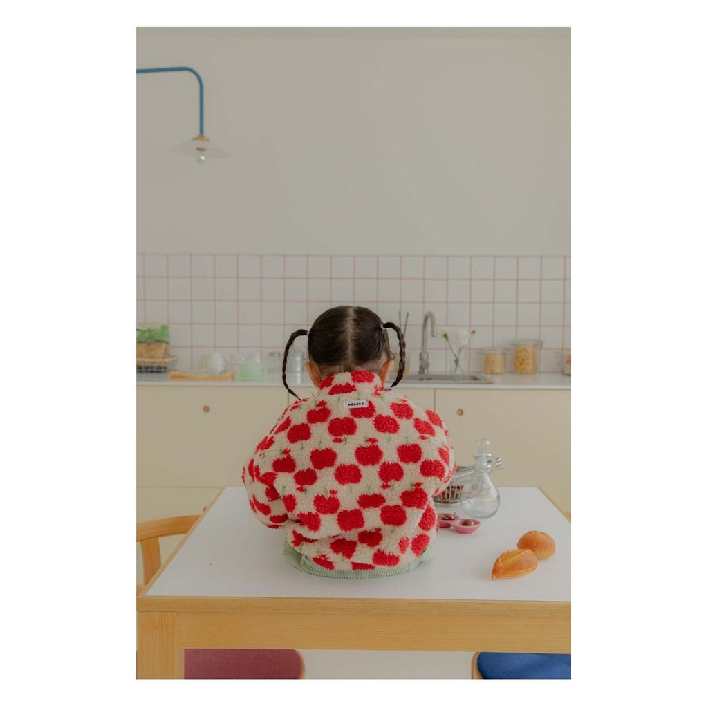 HAHAHA りんごダンブルスウェット