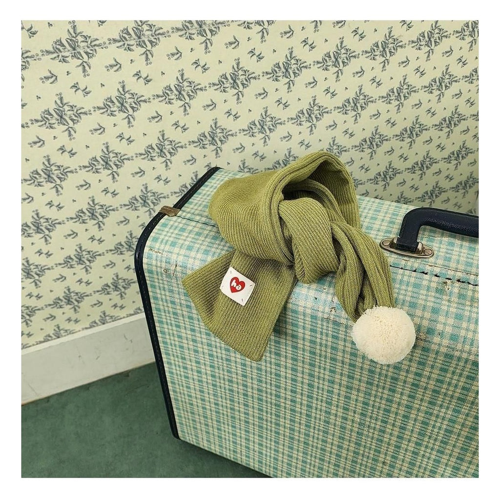 HAHAHA 鈴の付いたマフラー FREE