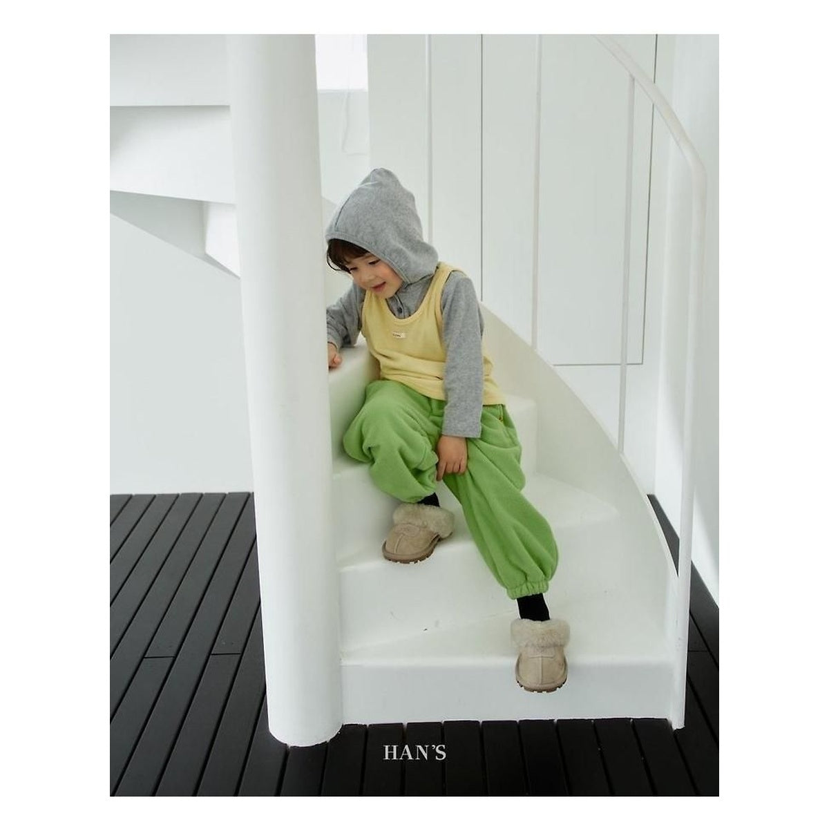 Hans フーディーT