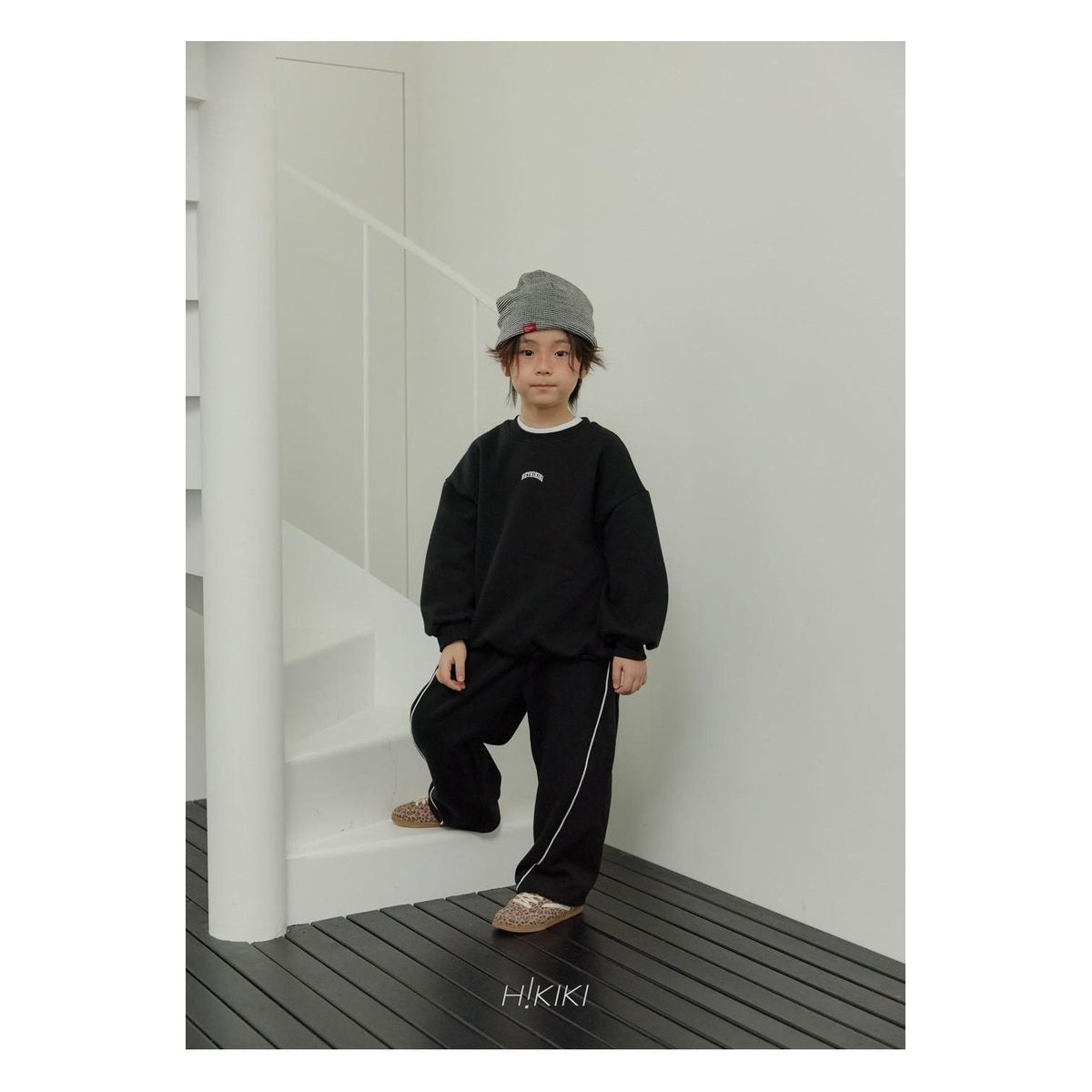 hikiki ラインワイドパンツ