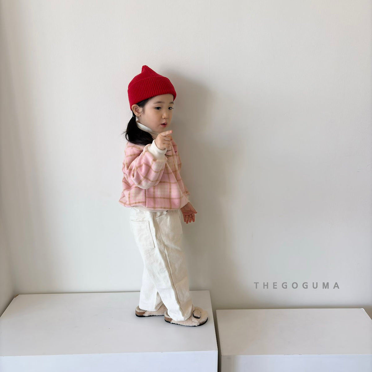 THE GOGUMA チェックポンポントレーナー