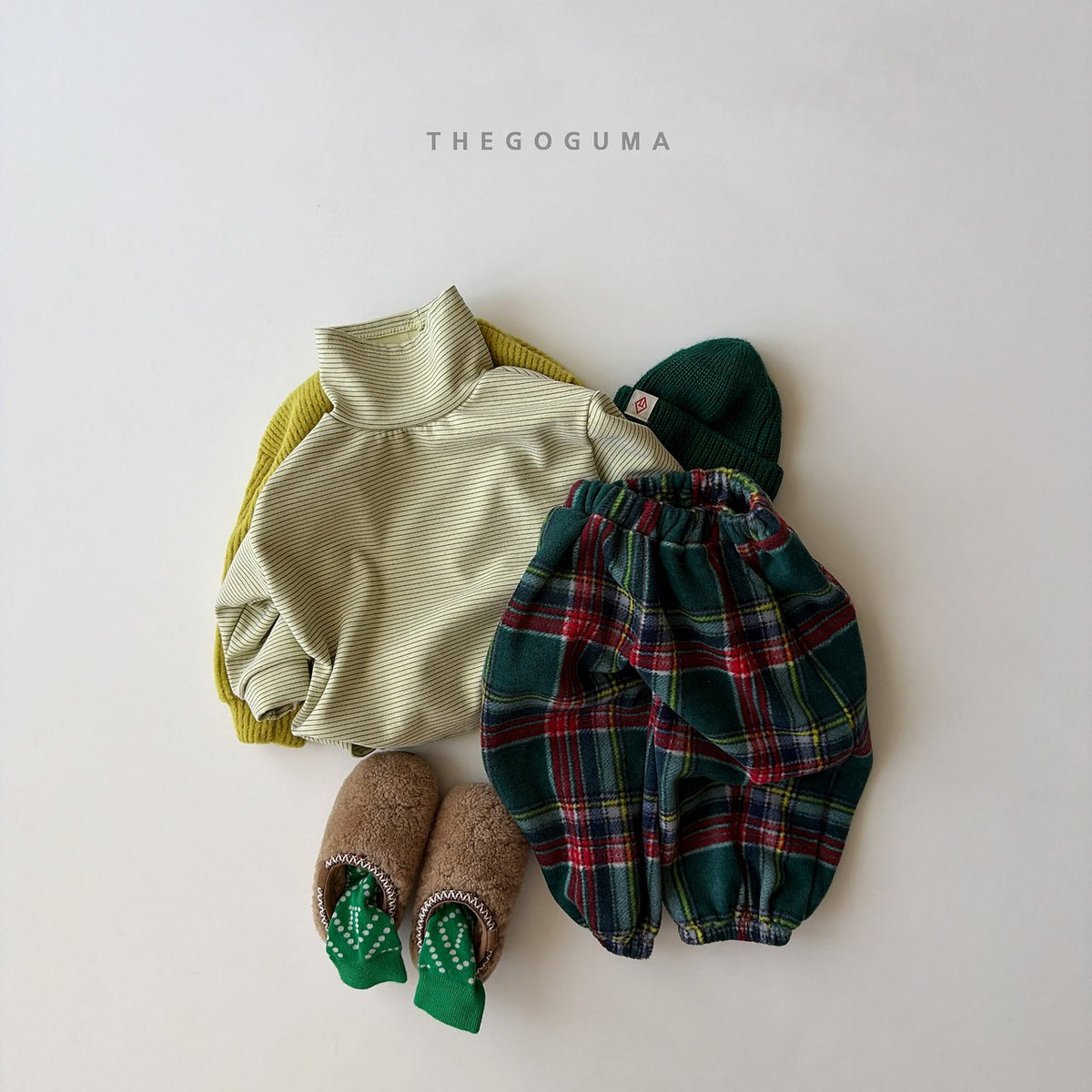THE GOGUMA マルチボーダータートルネックTシャツ