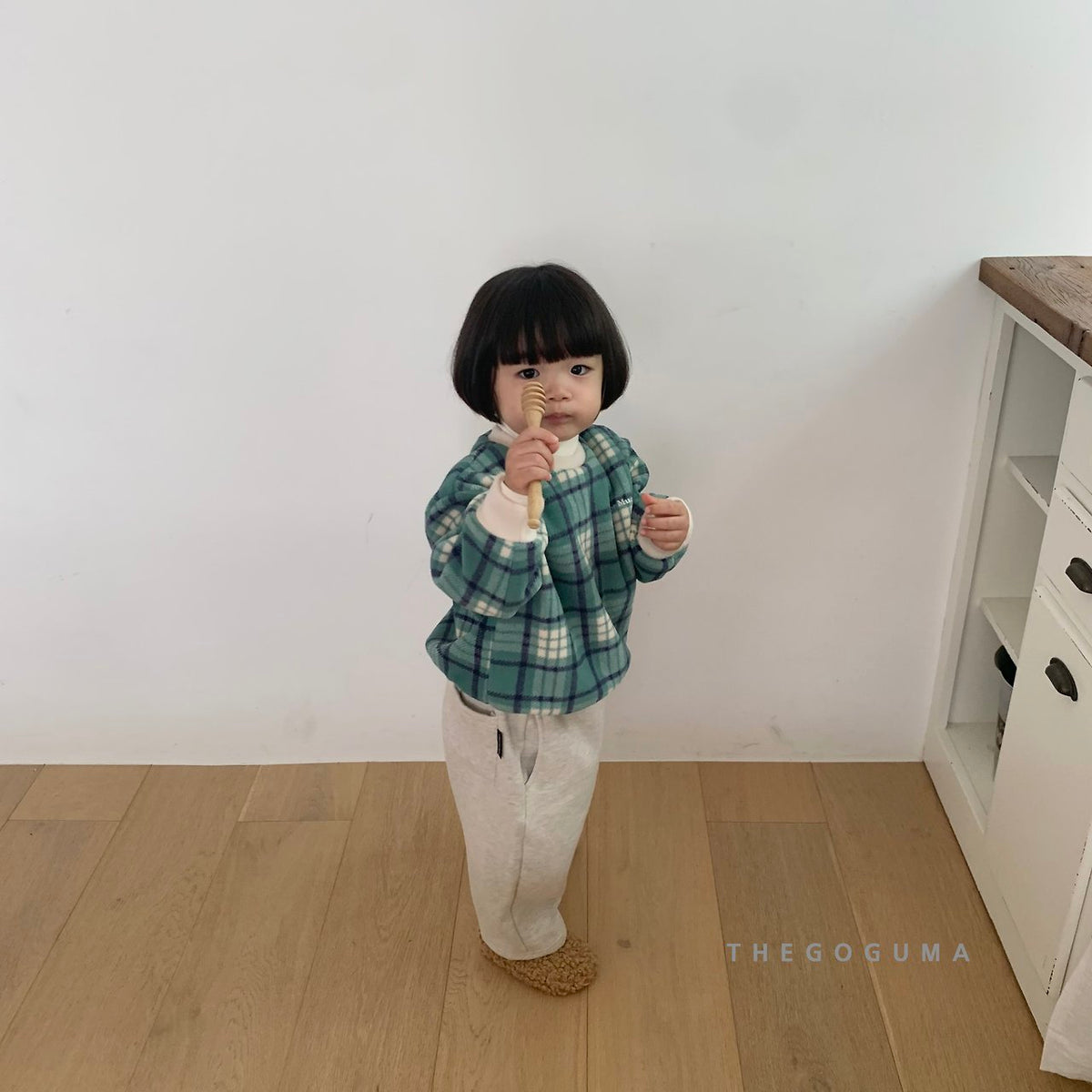 THE GOGUMA チェックポンポントレーナー