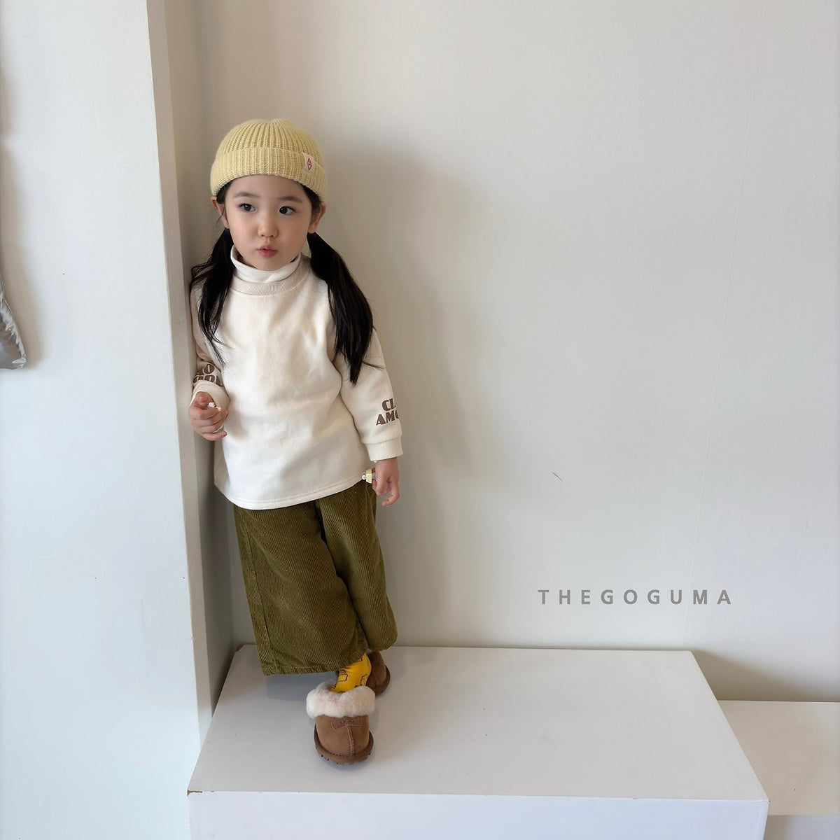 THE GOGUMA カラーコーデュロイ裏起毛パンツ