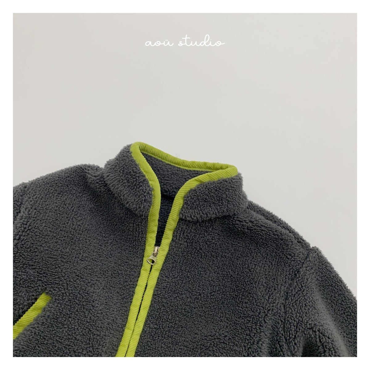 aou studio フリースジャケット