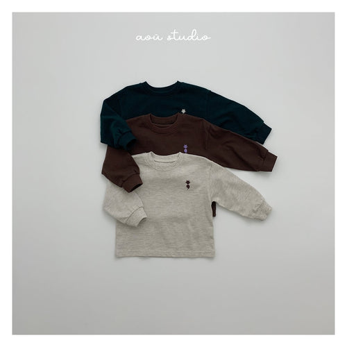 aou studio セミTシャツ