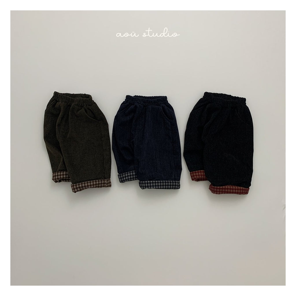 aou studio ロールアップパンツ