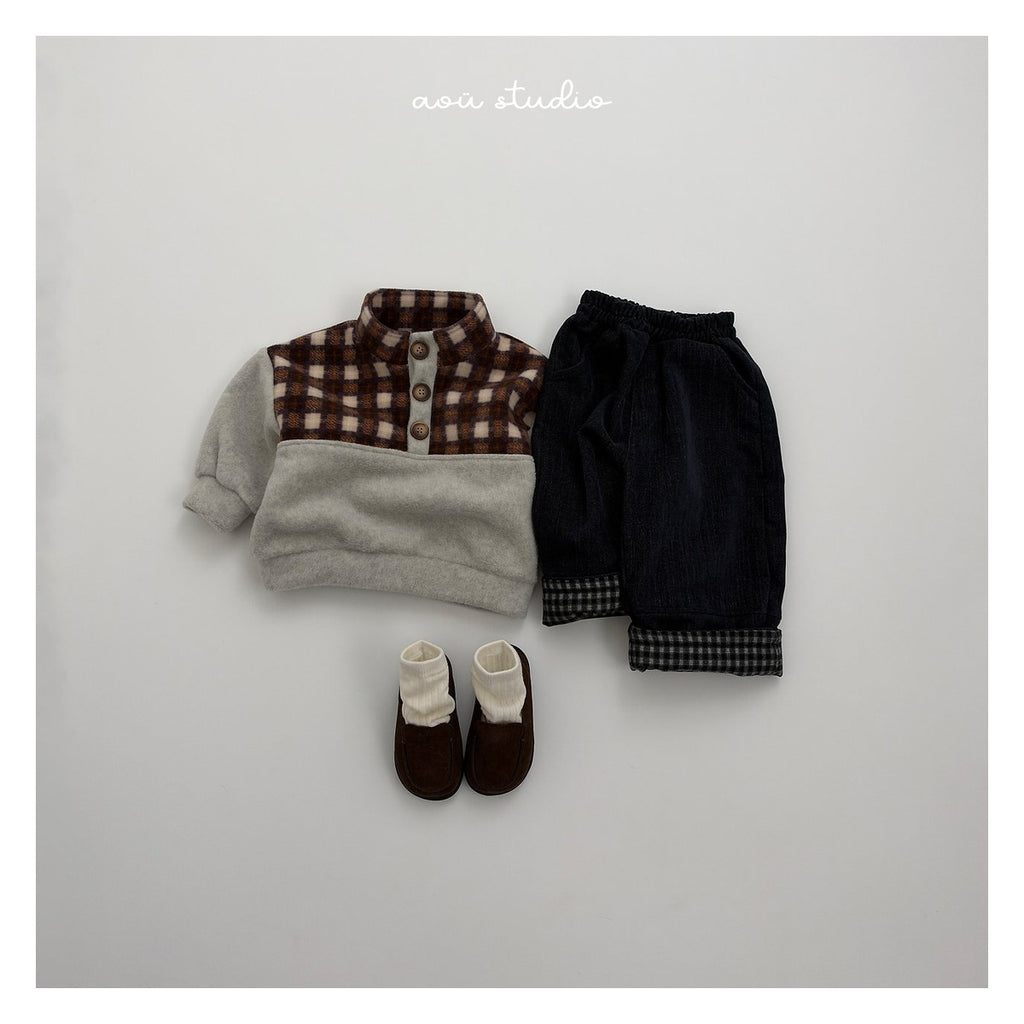 aou studio ロールアップパンツ