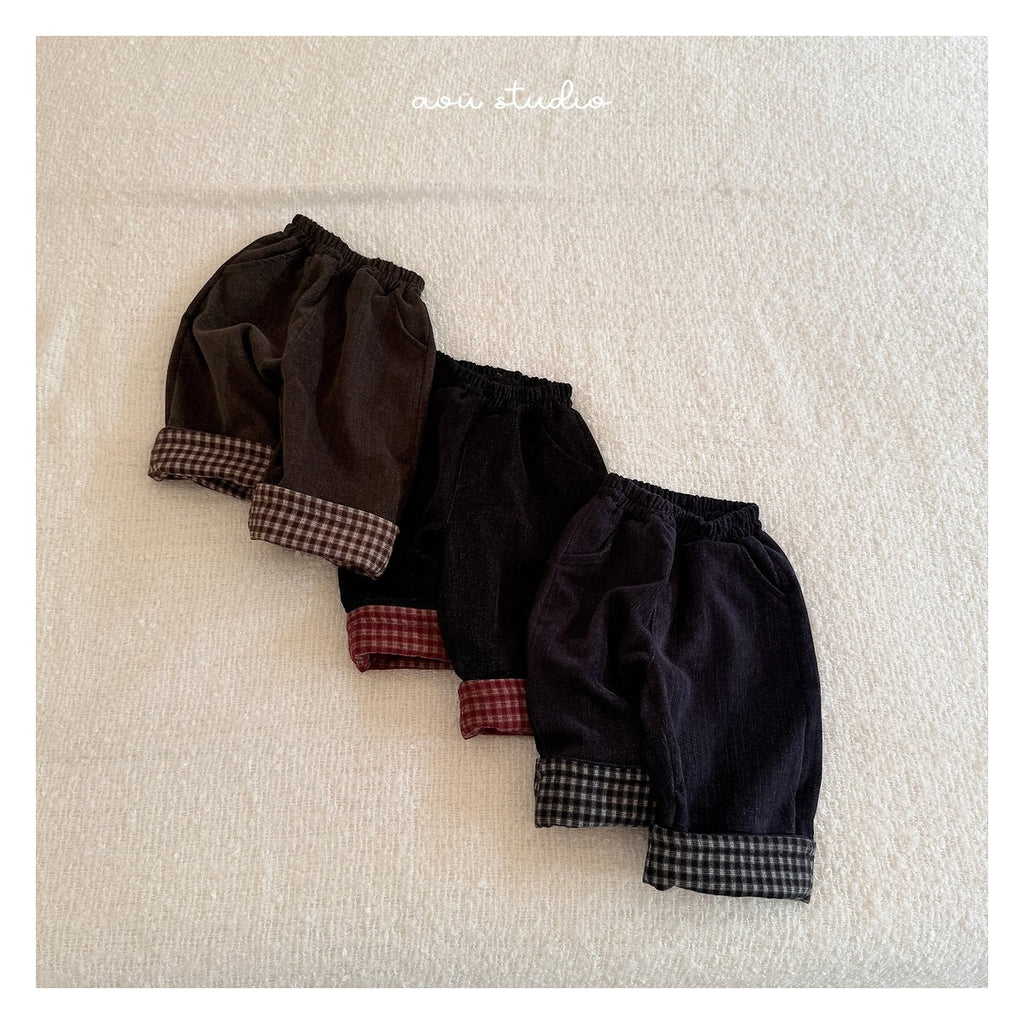 aou studio ロールアップパンツ