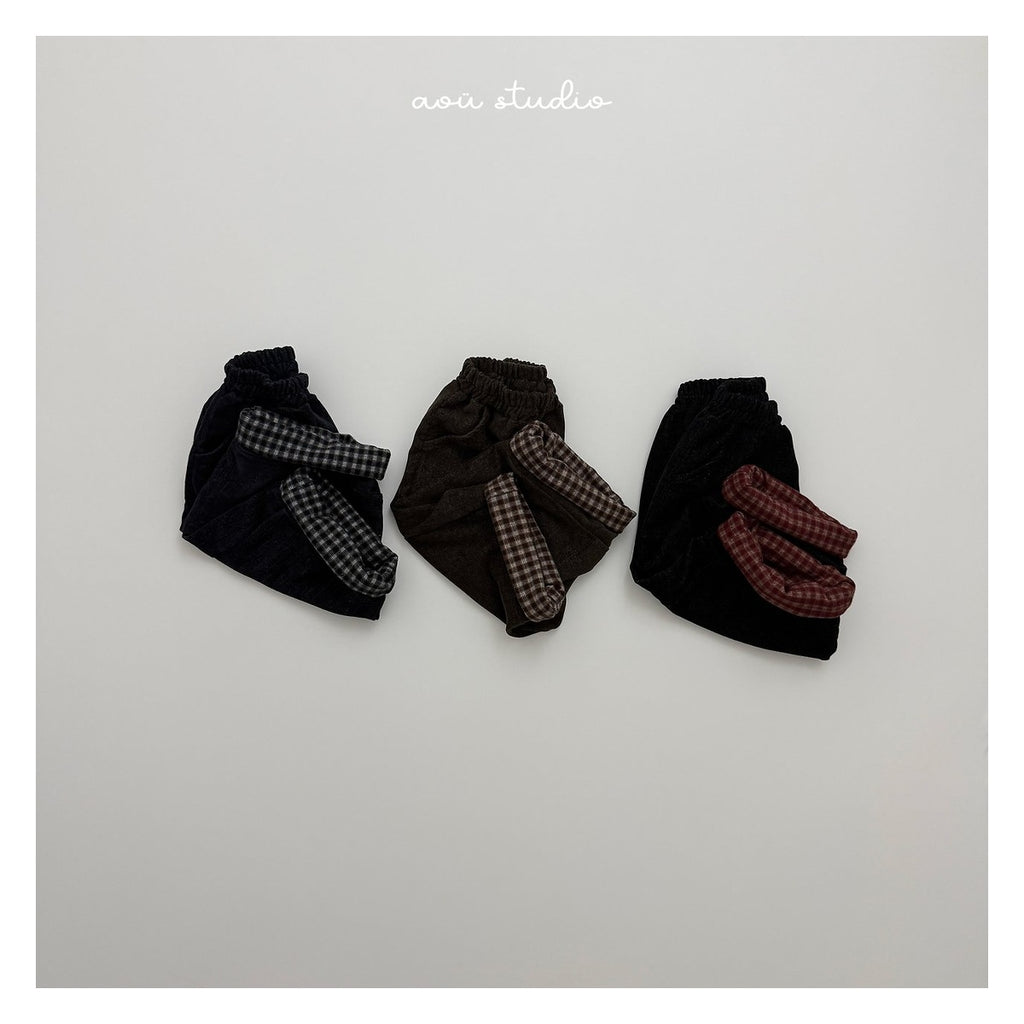 aou studio ロールアップパンツ