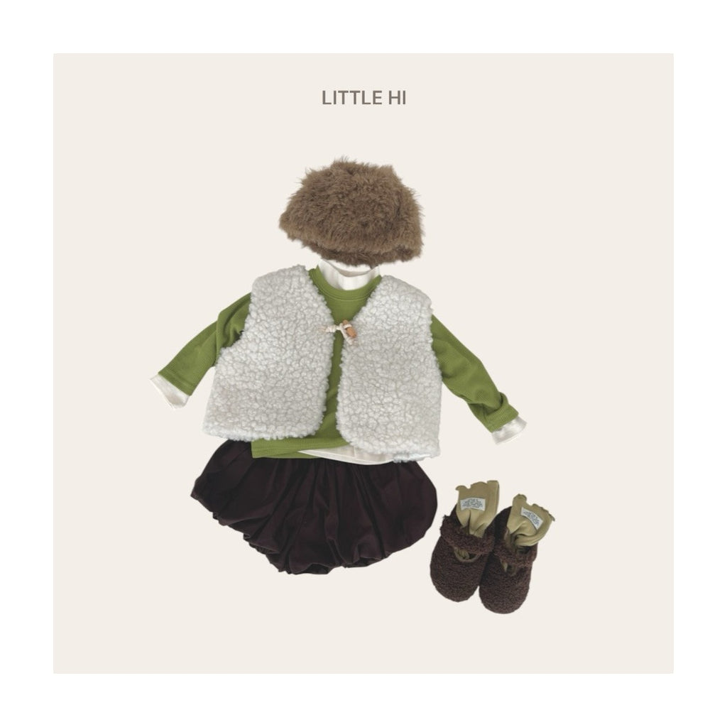 LITTLE HI ふわもこベスト