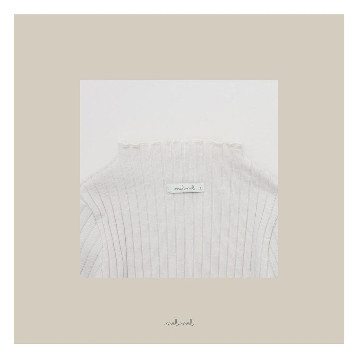 melmel モックネックリブTシャツ