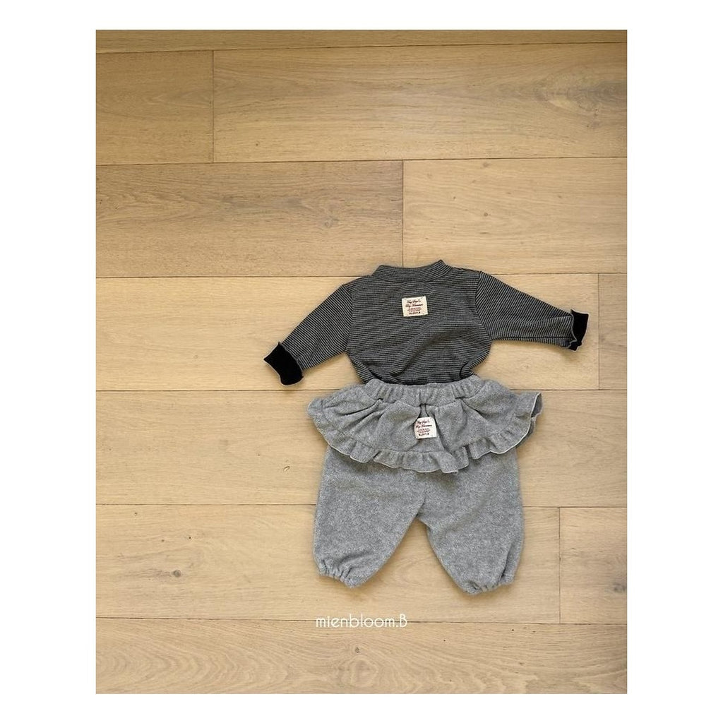 MienbloomB 細ストライプ ふわふわTシャツ