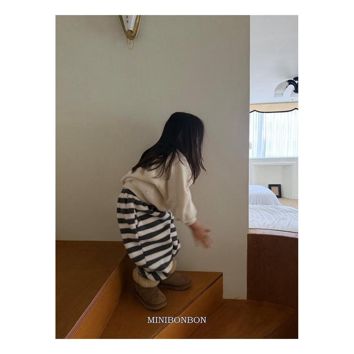mini bonbon メランダンガラジョガーパンツ