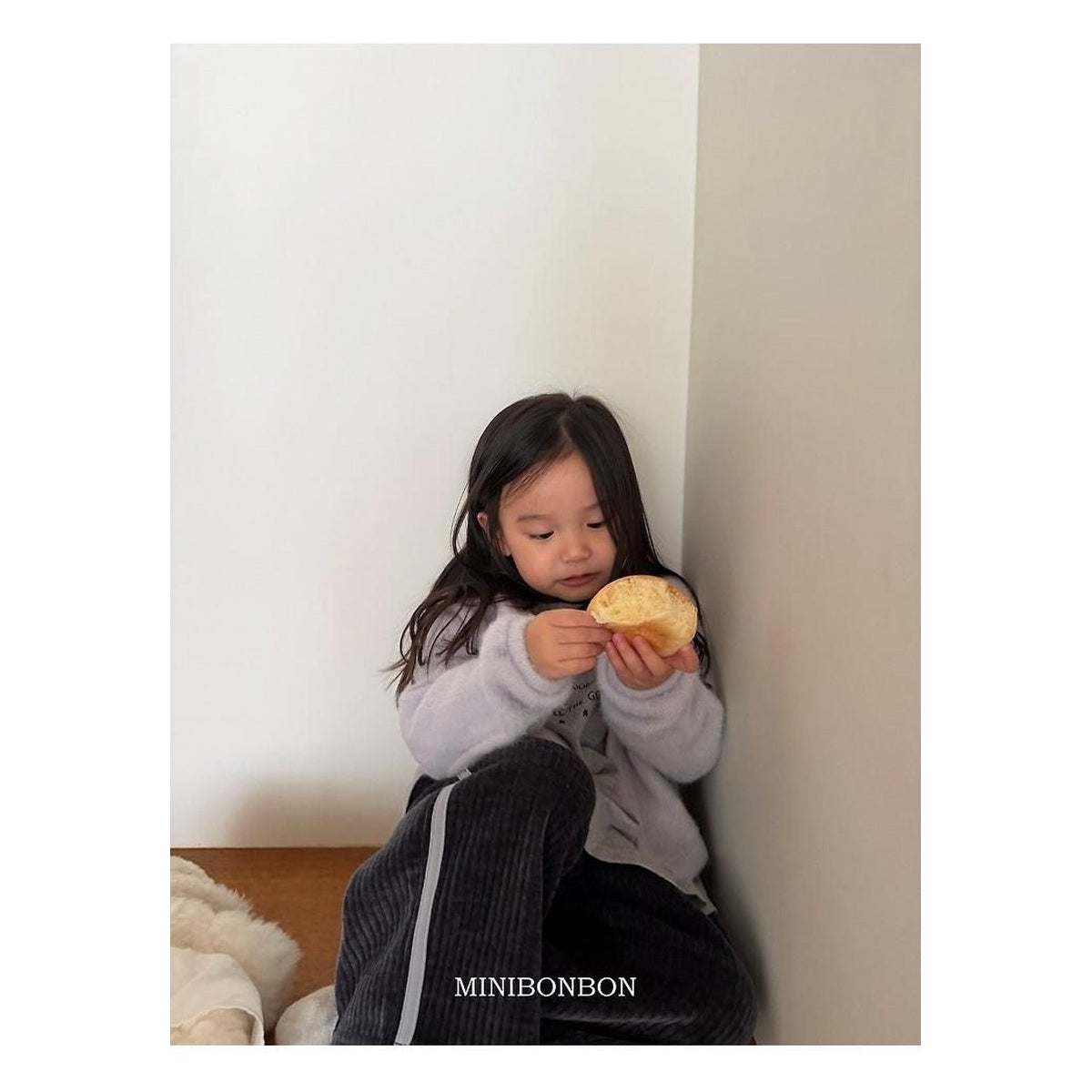 mini bonbon チュロスパンツ