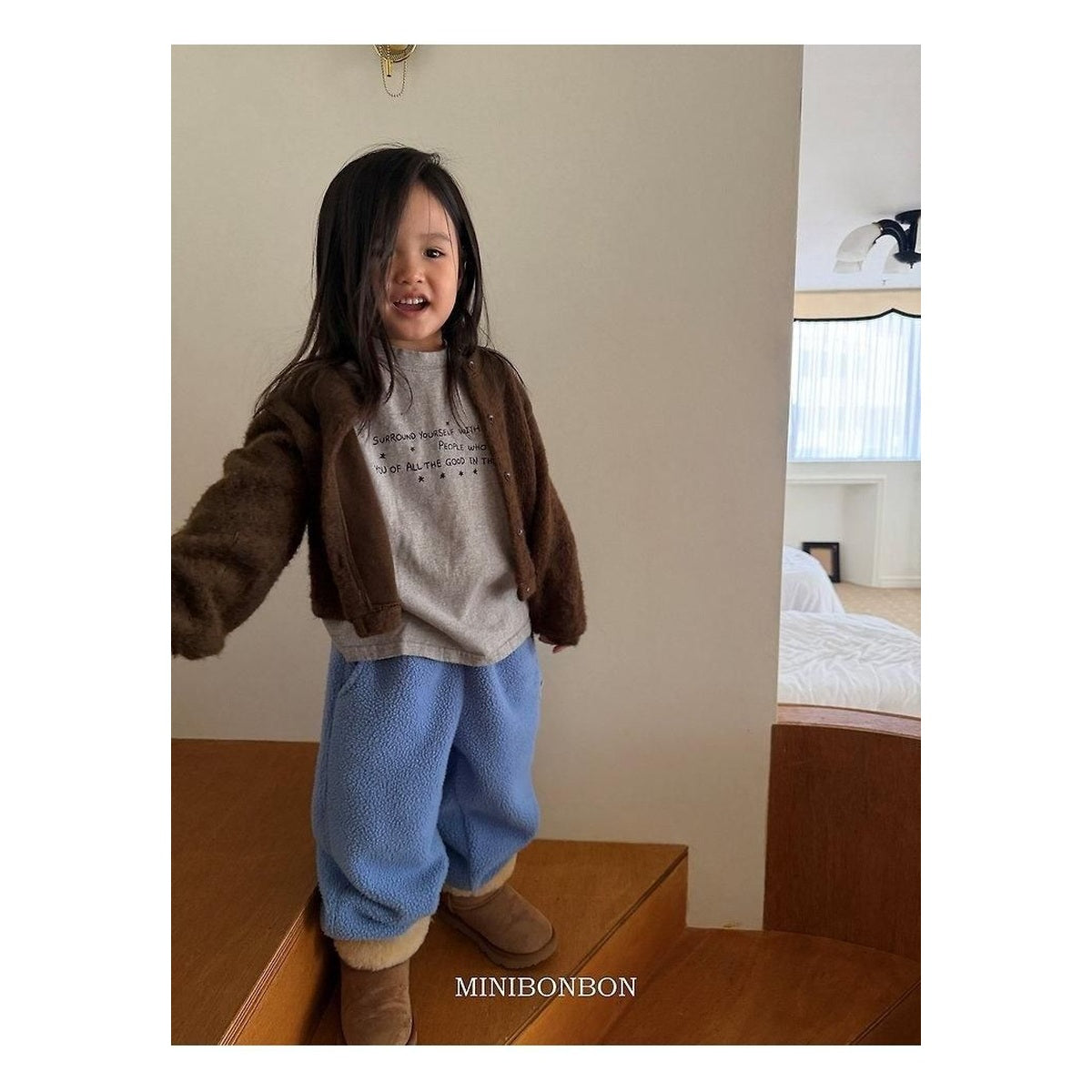 mini bonbon ビョルビョルTシャツ