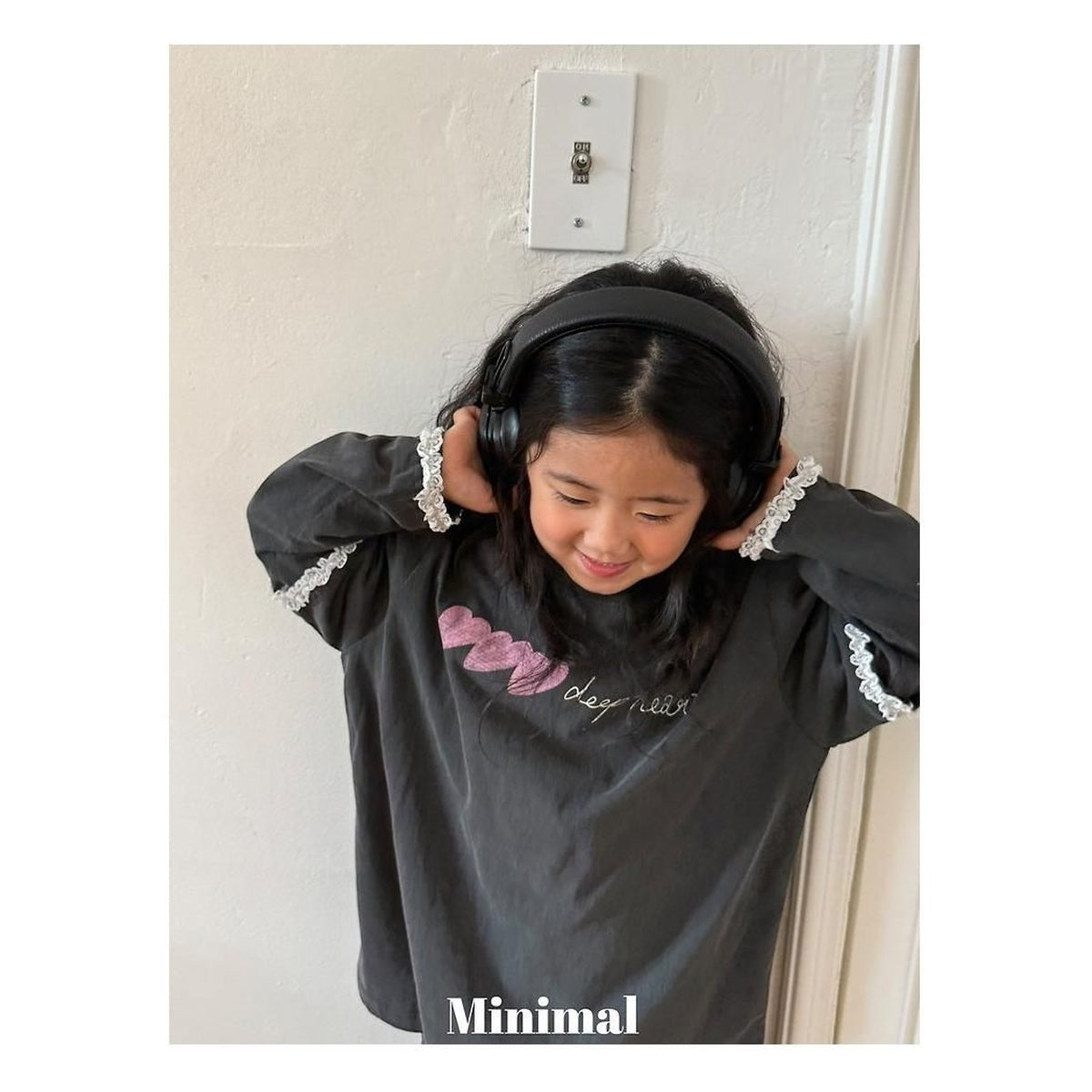 minimal ディープハートレースTシャツ