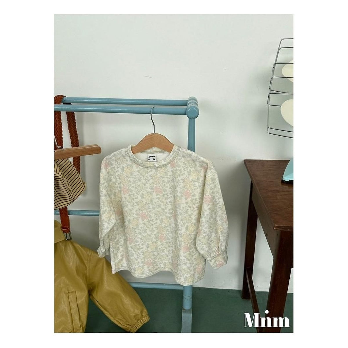 minimal フラワーソフトTシャツ