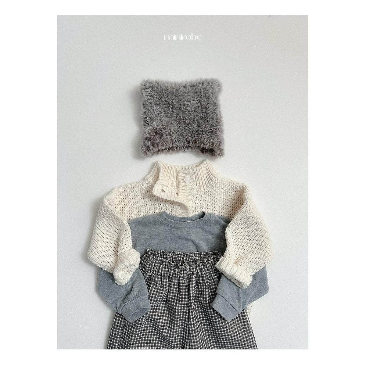 minirobe ルーズベーシックTシャツ