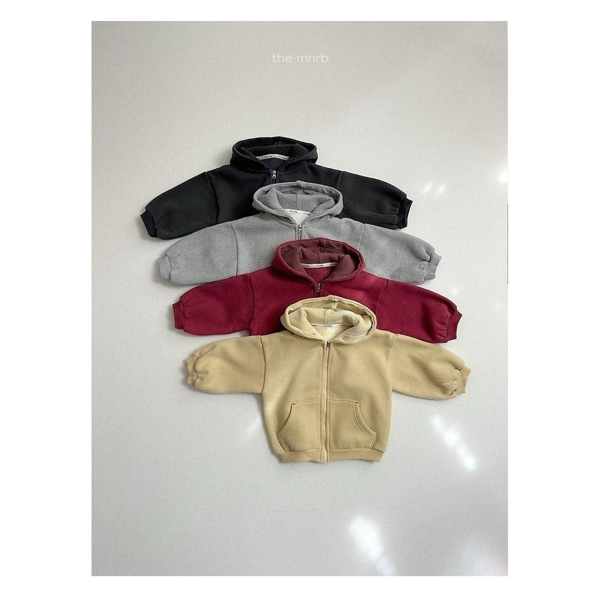 minirobe ベルベットフードジップアップ